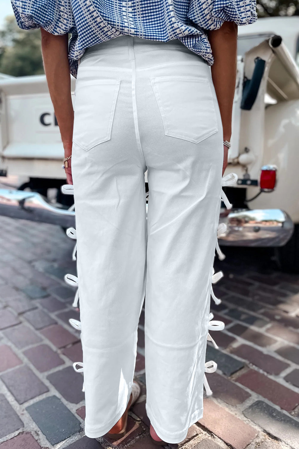 White Bow Leg Loose Jeans